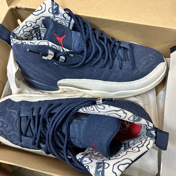 6.5Y Chinese new year 12, Retro RedPRM(GS) suede has box - Picture 7 of 15